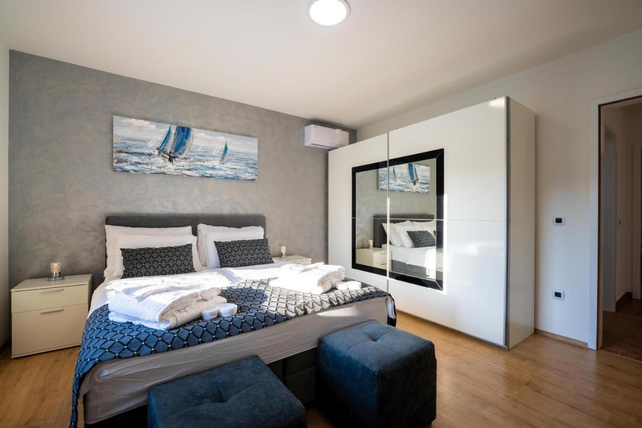 קאנפאנאר Villa Beauty With Heated Pool And Jacuzzi מראה חיצוני תמונה