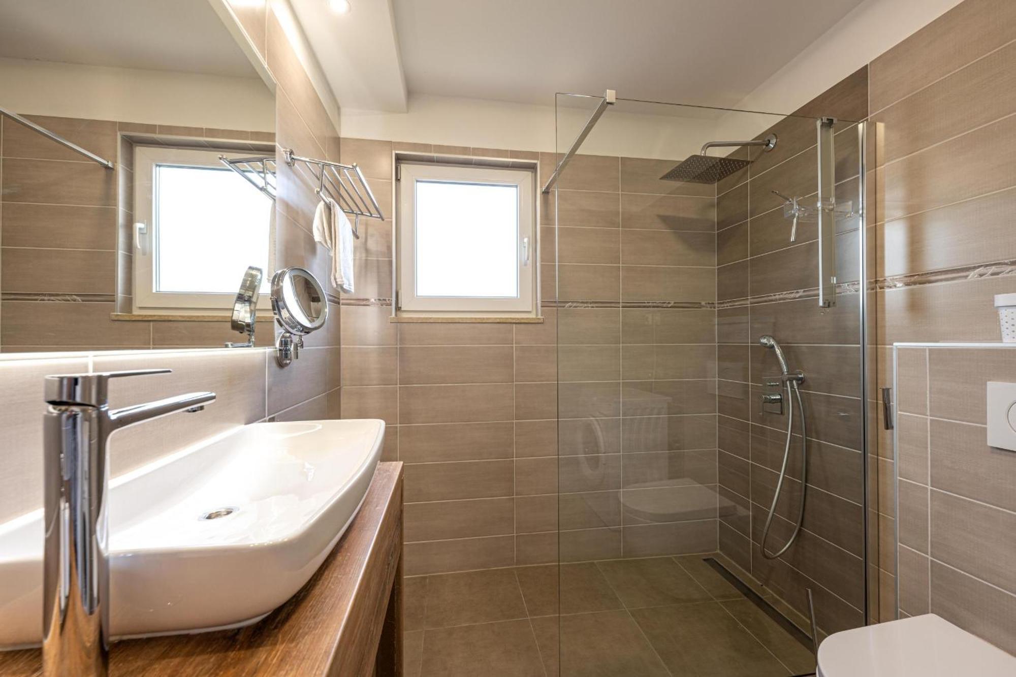 קאנפאנאר Villa Beauty With Heated Pool And Jacuzzi מראה חיצוני תמונה