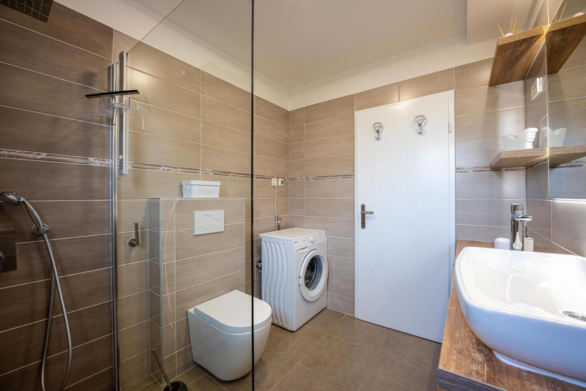 קאנפאנאר Villa Beauty With Heated Pool And Jacuzzi מראה חיצוני תמונה